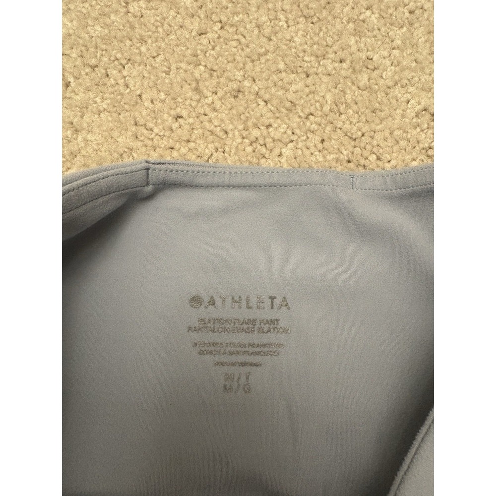Women's Athleta Elation Flare Leggings Light Blue Size MT Preppy - Picture 3 of 5